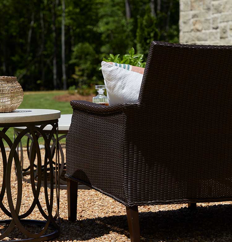 Summer Classics Bentley Collection Lifestyle